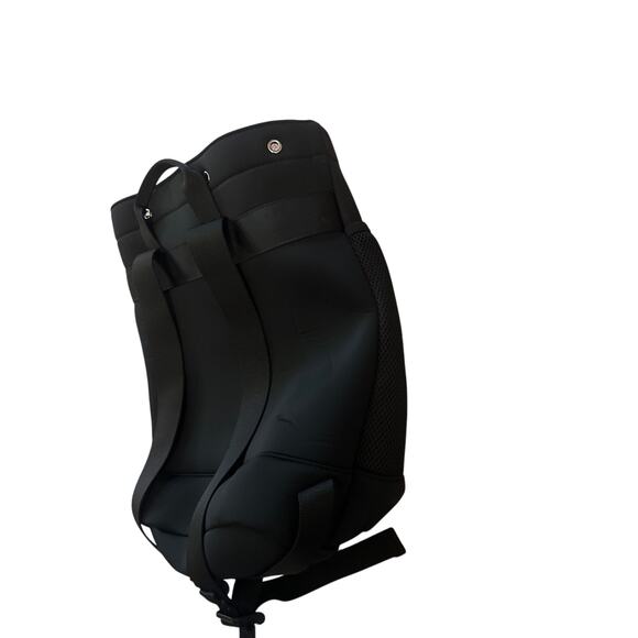 Athleta Power Of She Diem Bucket Bag Backpack Black 599438 Workout Travel - Picture 4 of 6